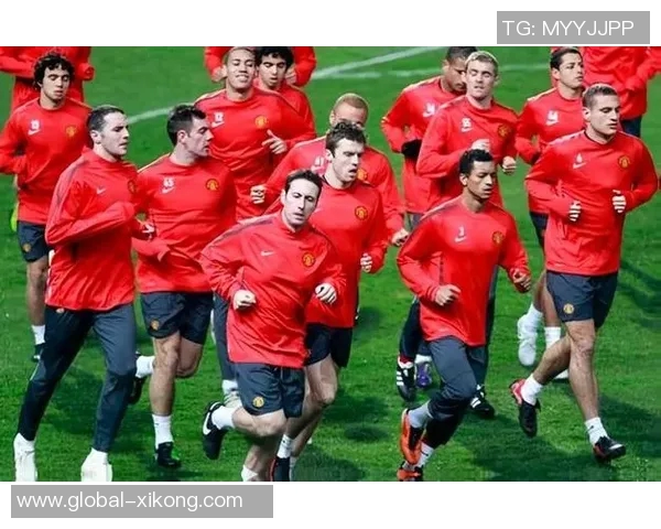 曼联恢复训练双红会首发缺席替补球员积极参与备战