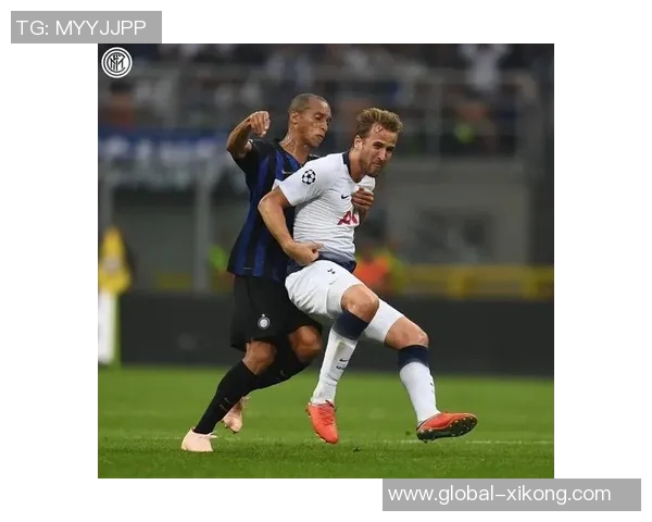 米兰球探现场考察铃木彩艳补时扑点助球队赢得关键胜利