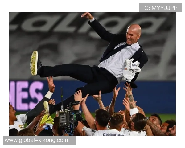 尤文旧将回忆齐达内首次训练表现如同外星人降临般震撼人心