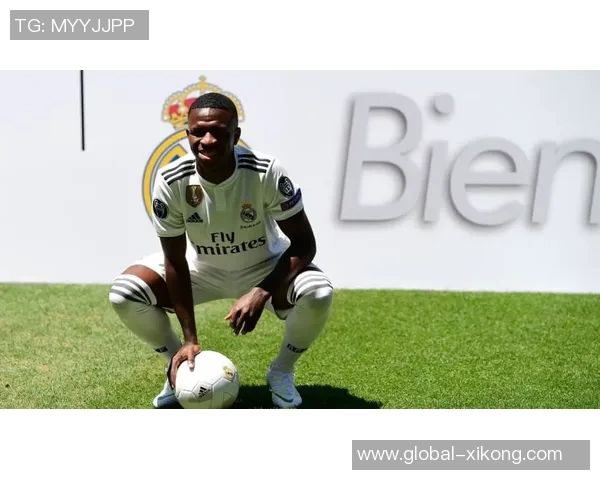 维尼修斯社交媒体分享照片激励球队期待国家德比盛战明日相见共享激情时刻